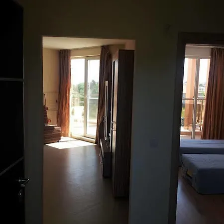 アパート Sozopoli Hills Nemski Apartments B9